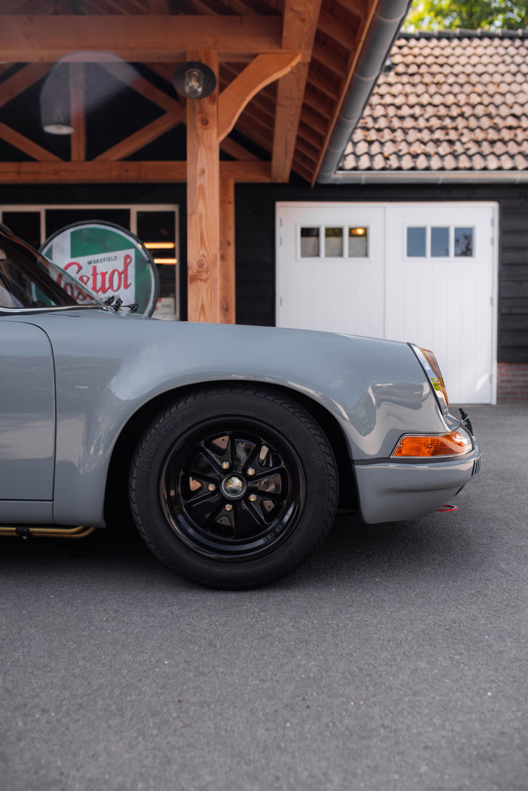 Porsche 911 Backdate