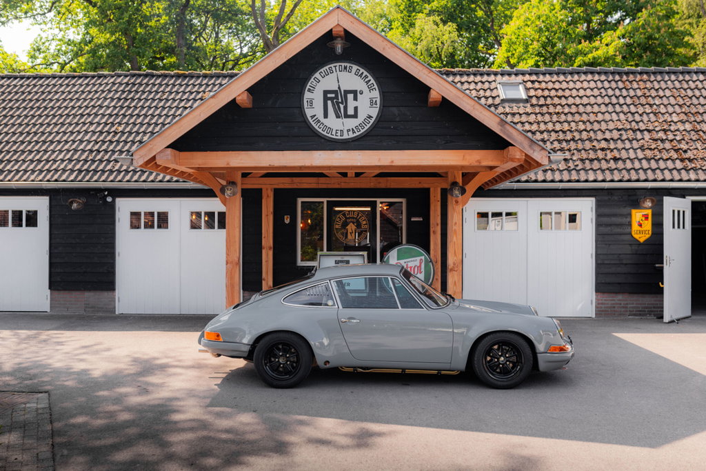 Porsche 911 Backdate