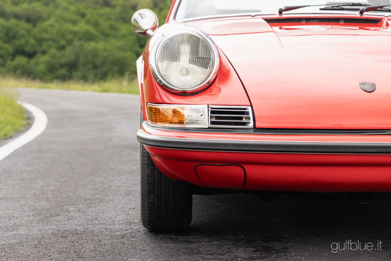Porsche 911 E