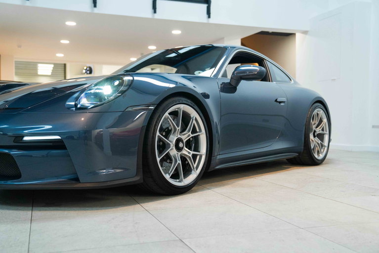 Porsche 992 GT3 Touring