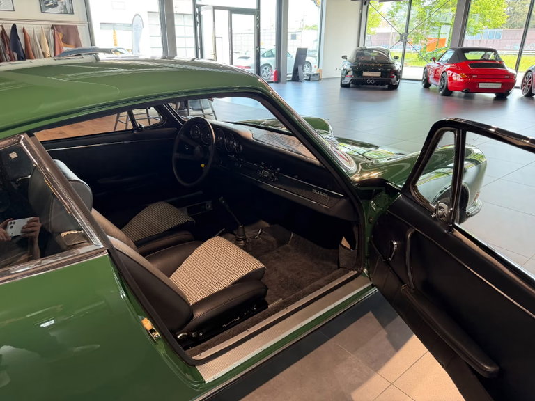 Porsche 911 S (F-Modell)