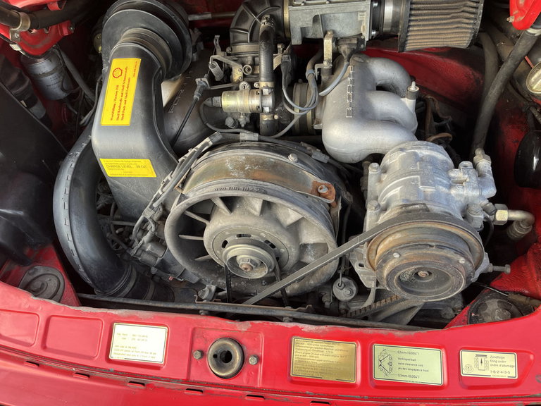 Porsche 911 Carrera 3.2 (US)