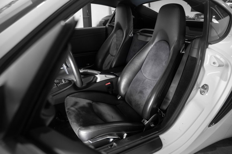 Porsche 987 Cayman