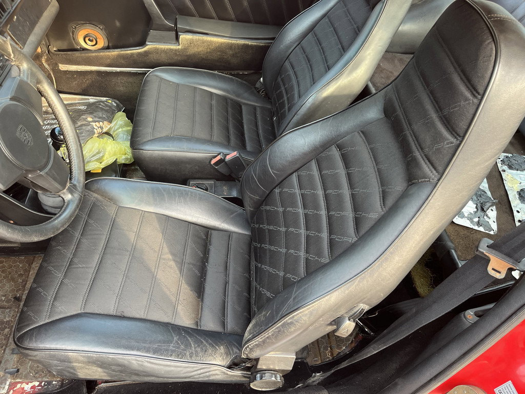 Porsche 911 Carrera 3.2 (US)