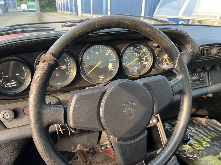 Porsche 911 Carrera 3.2 (US)