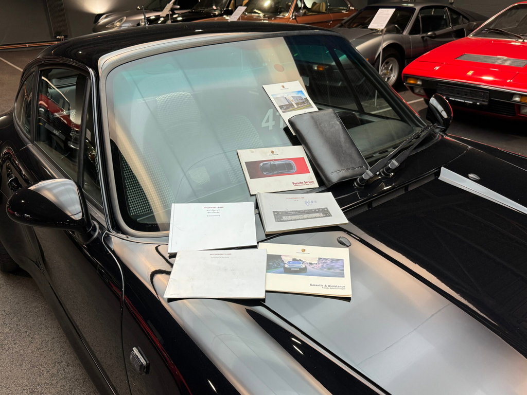 Porsche 993 Carrera 4S