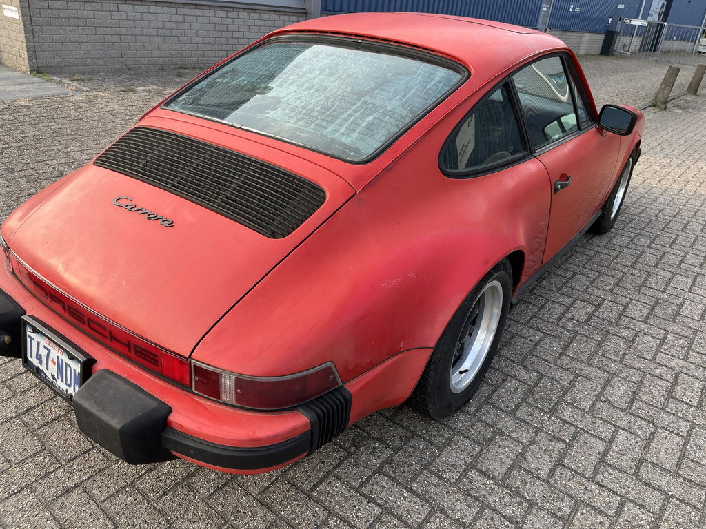 Porsche 911 Carrera 3.2 (US)