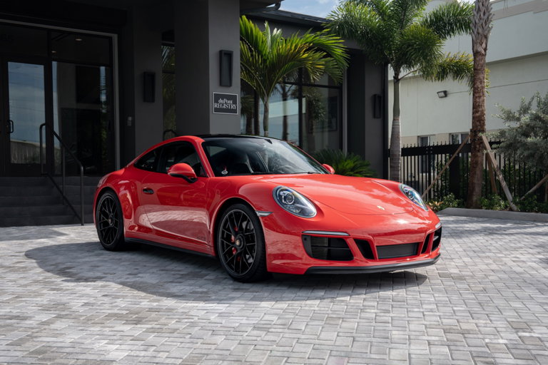 Porsche 991.2 Carrera 4 GTS