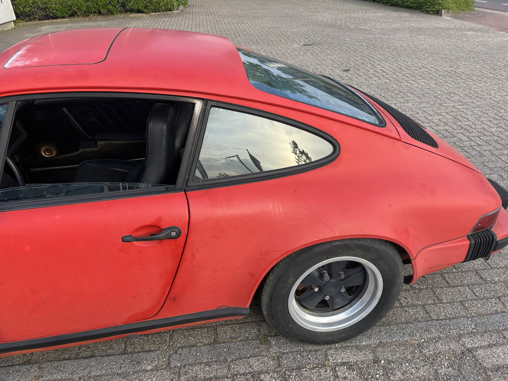 Porsche 911 Carrera 3.2 (US)