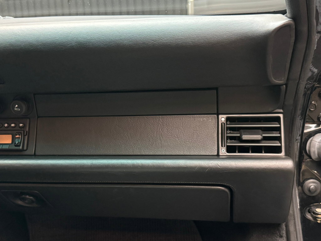 Porsche 993 Carrera 4S