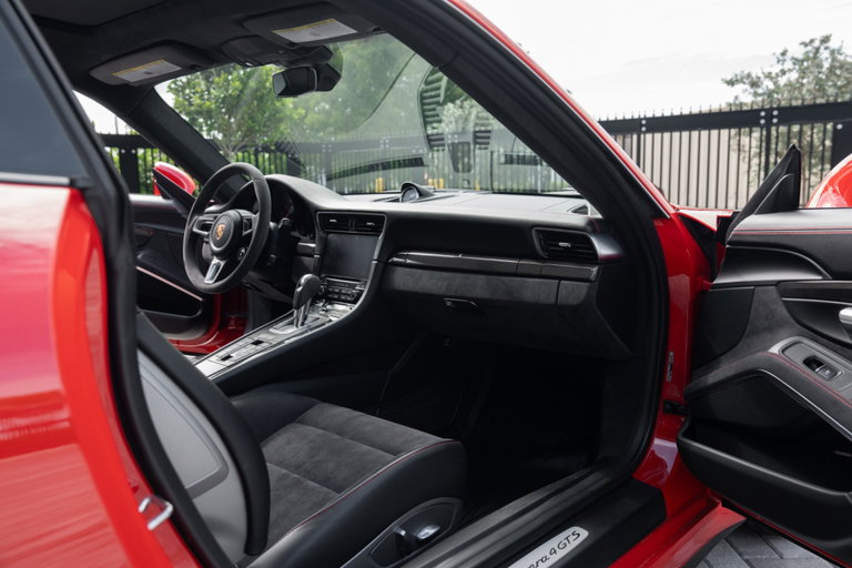 Porsche 991.2 Carrera 4 GTS