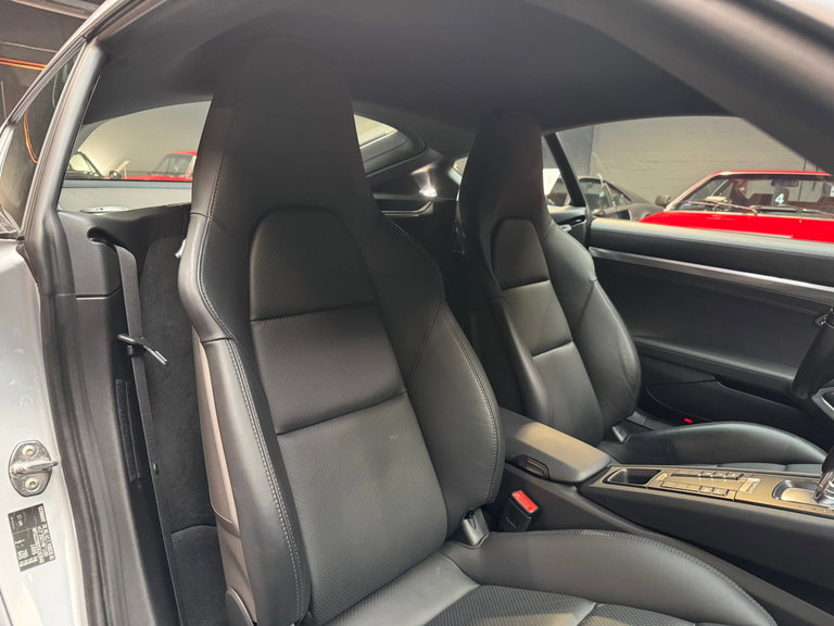 Porsche 981 Cayman S