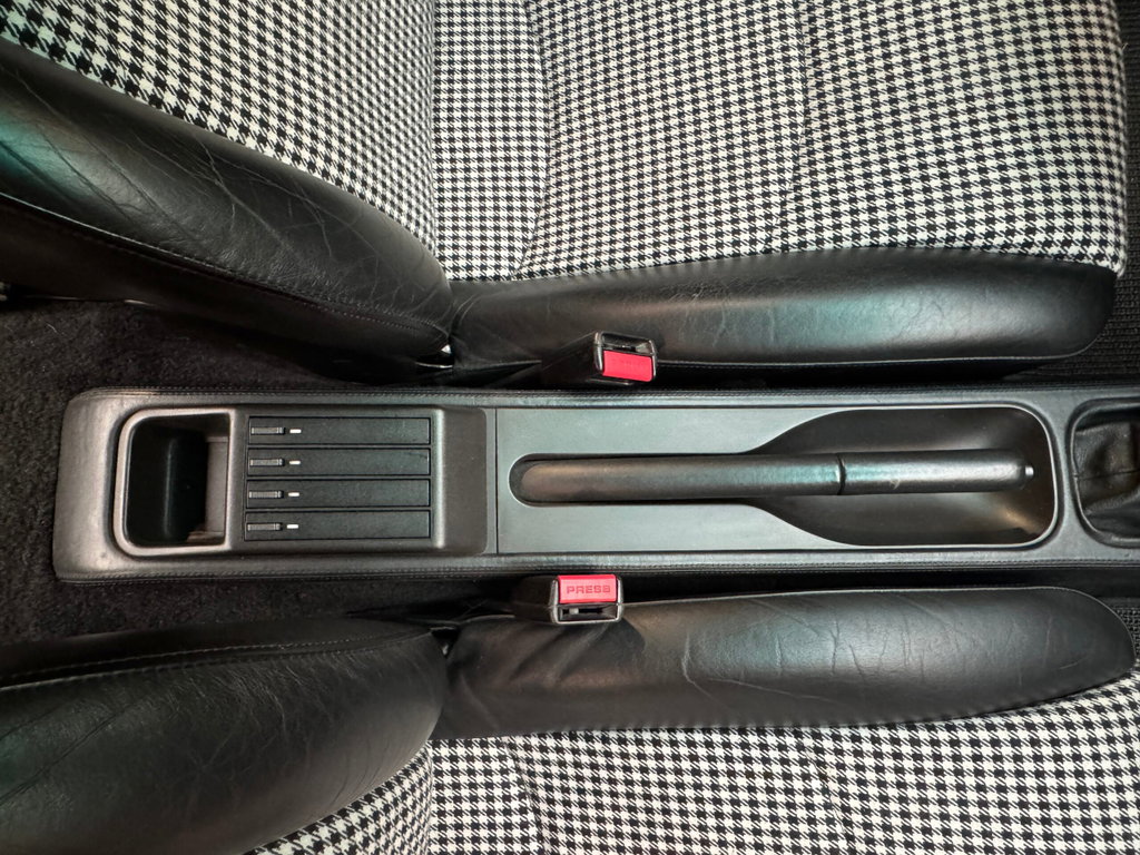 Porsche 993 Carrera 4S