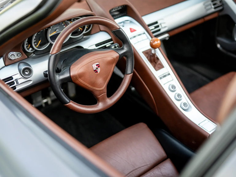 Porsche Carrera GT