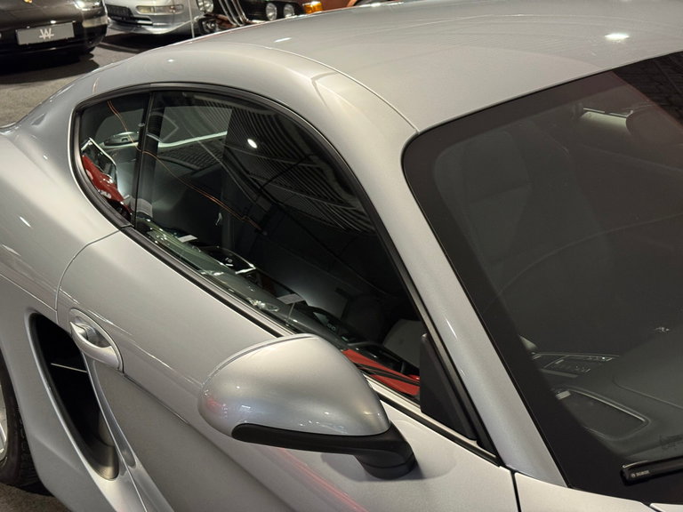 Porsche 981 Cayman S