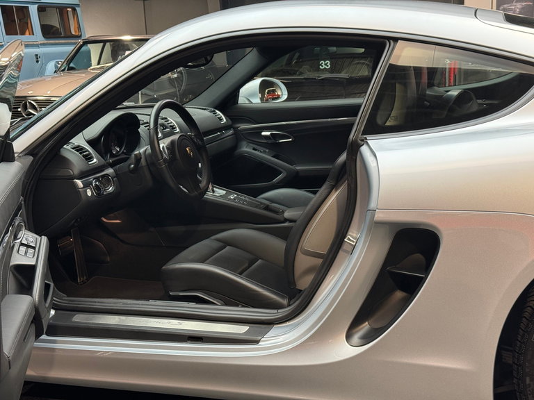 Porsche 981 Cayman S