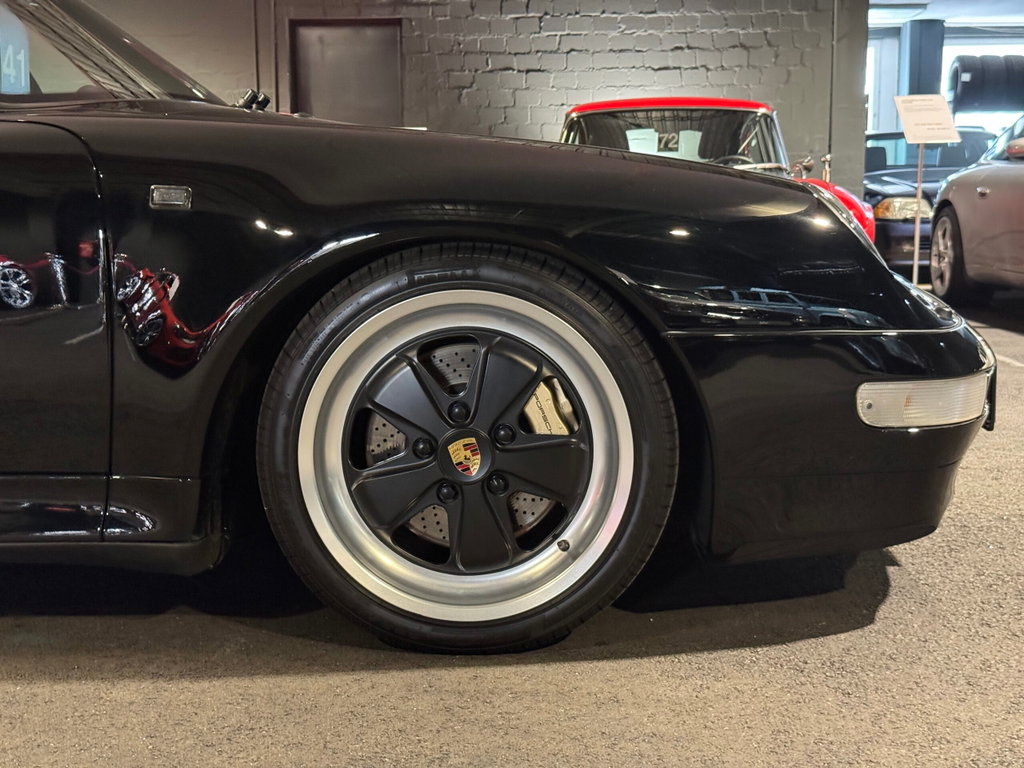 Porsche 993 Carrera 4S