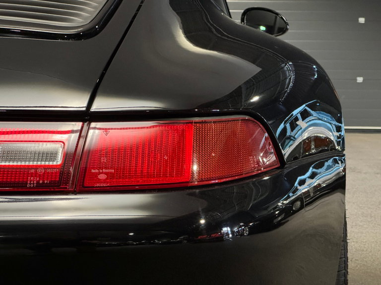 Porsche 993 Carrera 4S