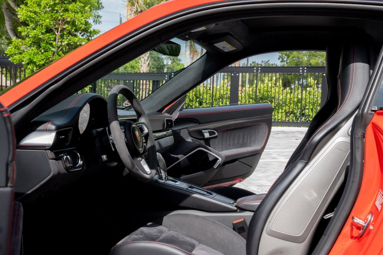 Porsche 991.2 Carrera 4 GTS