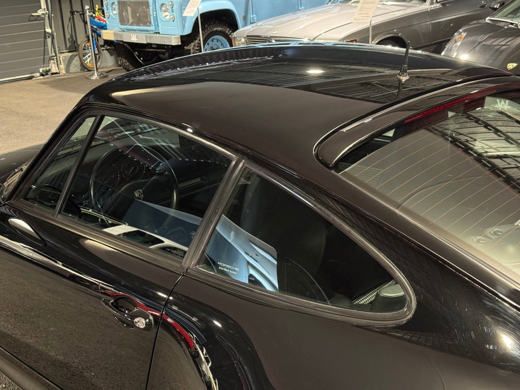 Porsche 993 Carrera 4S