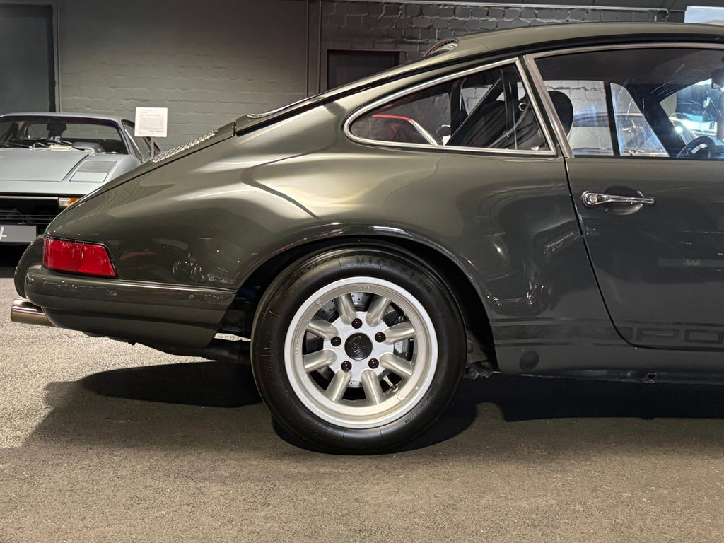 Porsche 911 Modified