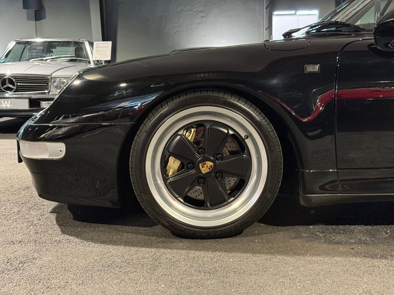 Porsche 993 Carrera 4S