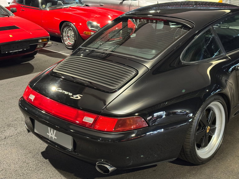 Porsche 993 Carrera 4S