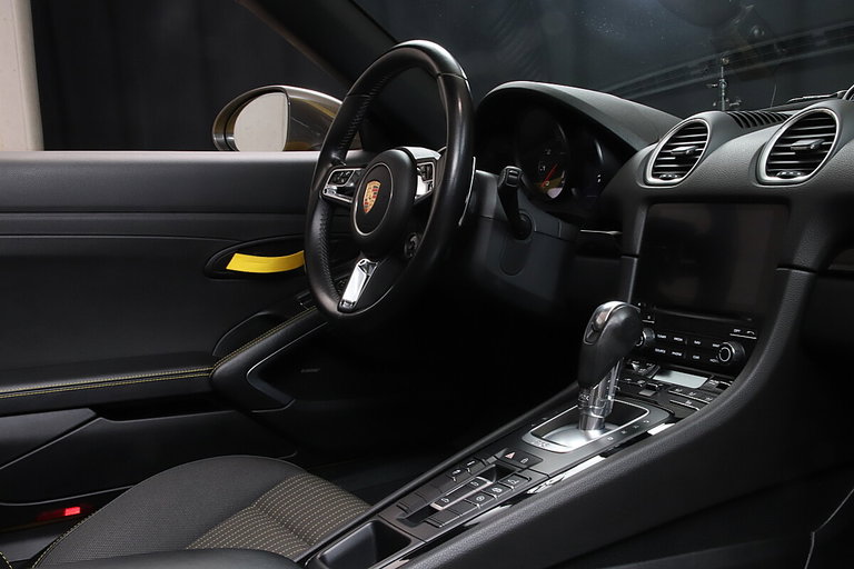 Porsche 718 Boxster T