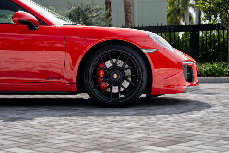 Porsche 991.2 Carrera 4 GTS