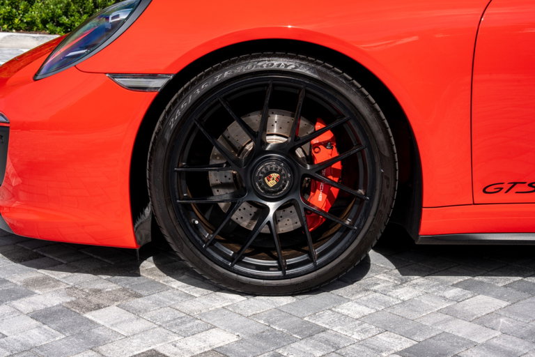 Porsche 991.2 Carrera 4 GTS