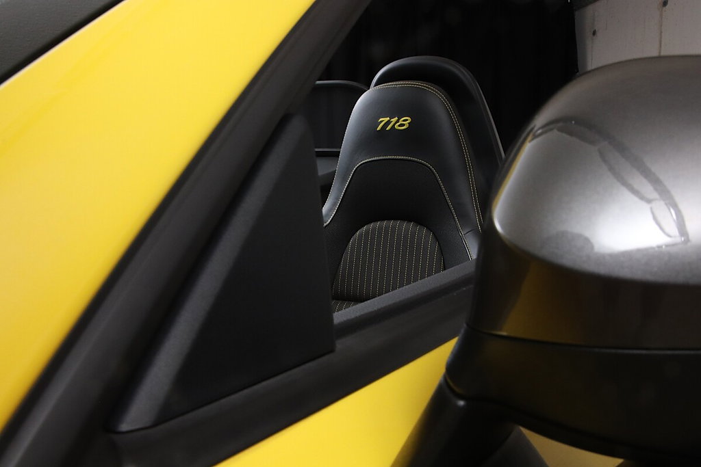 Porsche 718 Boxster T