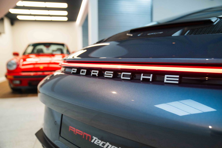 Porsche 992 GT3 Touring