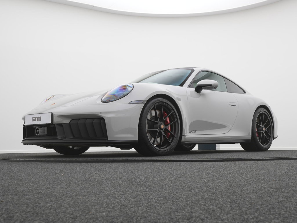 Porsche 992.2 Carrera 4 GTS