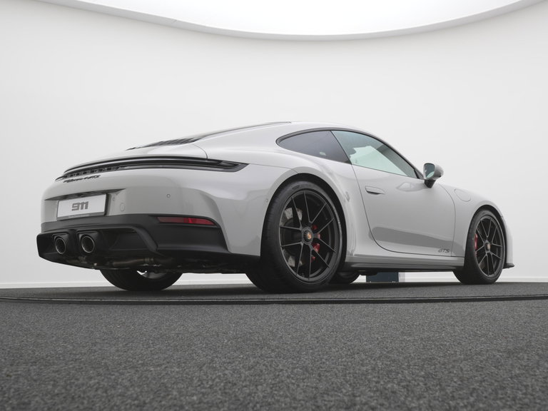 Porsche 992.2 Carrera 4 GTS