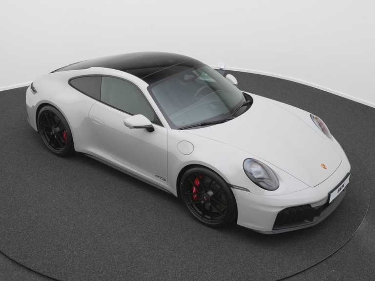 Porsche 992.2 Carrera 4 GTS