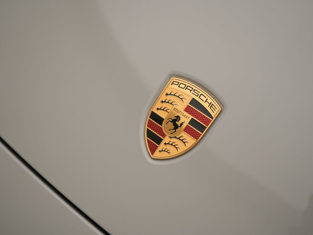 Porsche 992.2 Carrera 4 GTS