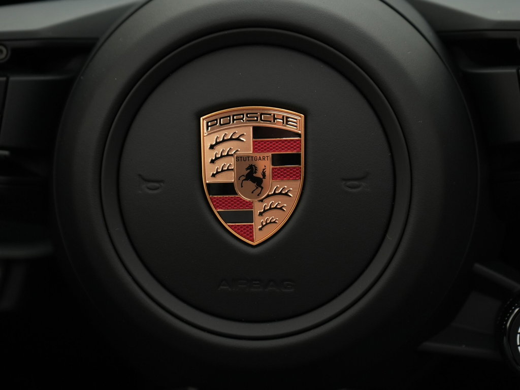 Porsche 992.2 Carrera 4 GTS