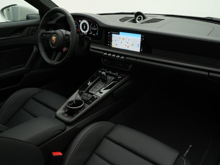 Porsche 992.2 Carrera 4 GTS