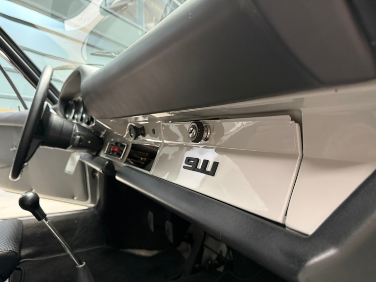 Porsche 911 T (US)