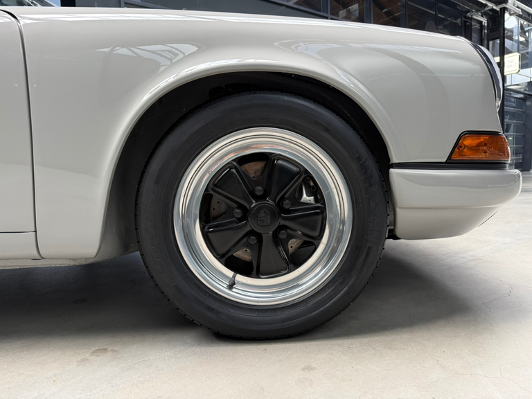Porsche 911 T (US)