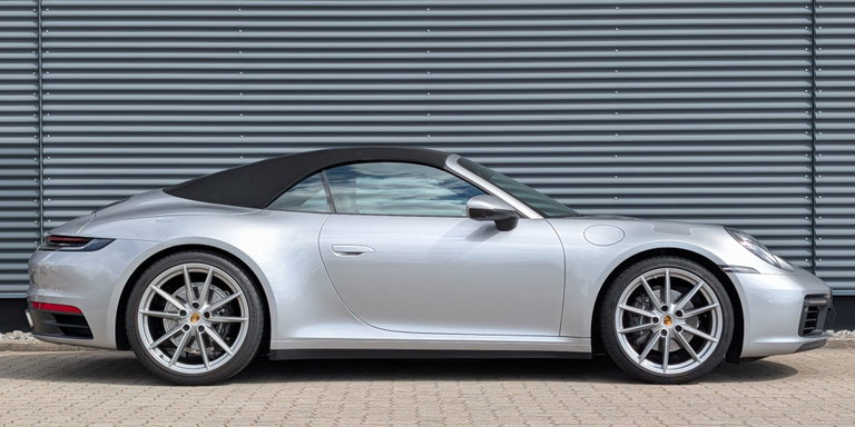 Porsche 992 Carrera