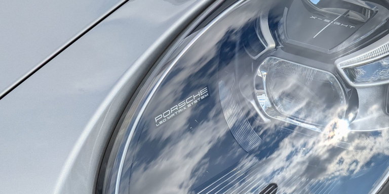 Porsche 992 Carrera
