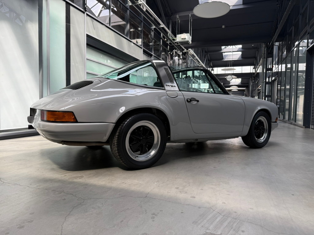 Porsche 911 T (US)