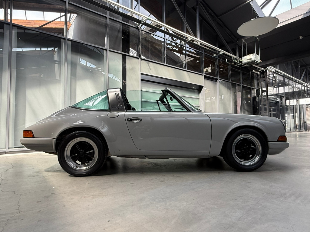 Porsche 911 T (US)