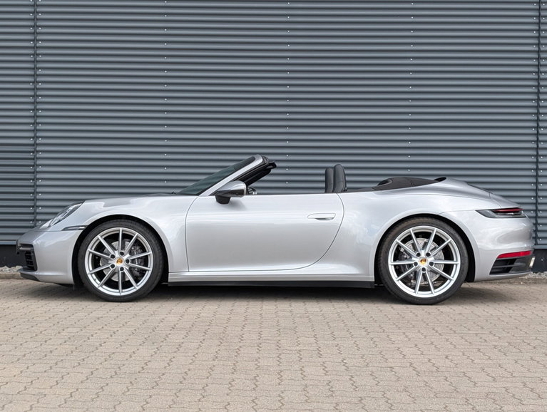 Porsche 992 Carrera