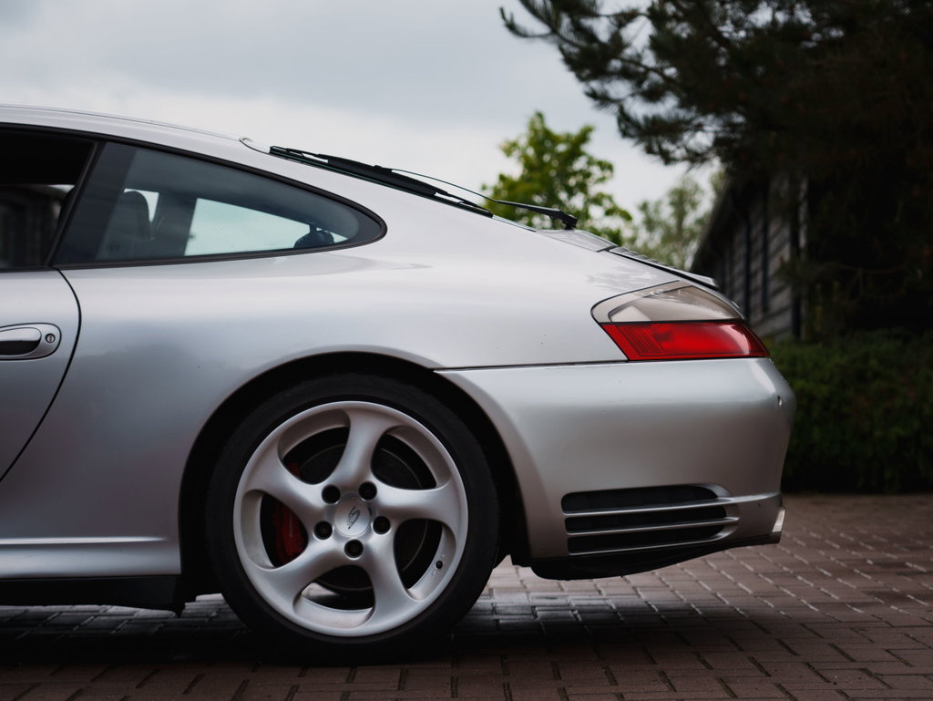 Porsche 996.2 Carrera 4S