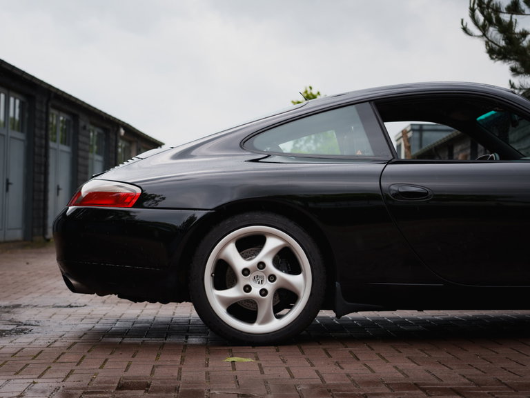 Porsche 996 Carrera