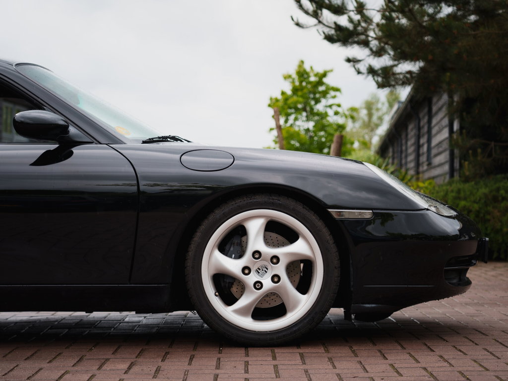 Porsche 996 Carrera