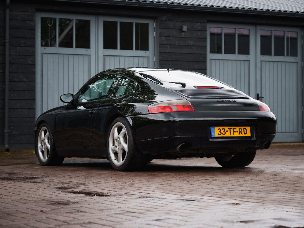 Porsche 996 Carrera