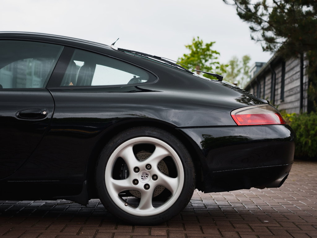 Porsche 996 Carrera